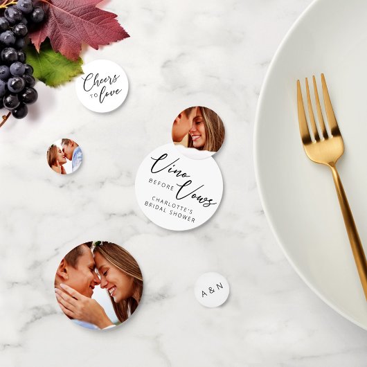 Chic Vino Before Vows Schwarz-weiße Foto Initialen Konfetti