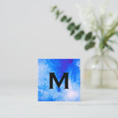 Chic Watercolor blau mit Monogram Quadratische Visitenkarte (Stehend Vorderseite)