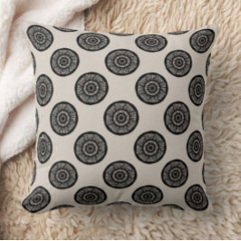 Chic Wheel Muster Mocha Brown Kissen