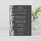Chic White Botanical Border Wedding Einladung (Stehend Vorderseite)