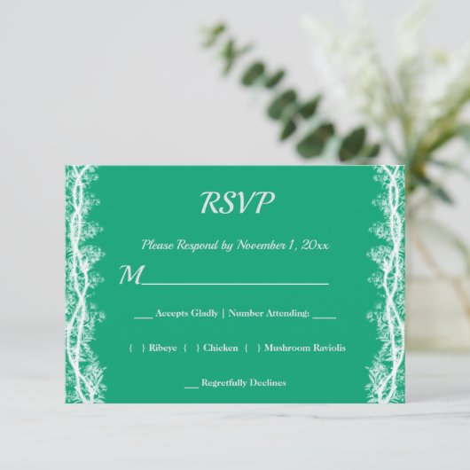 Chic White Botanorder Wedding RSVP Card (Stehend Vorderseite)