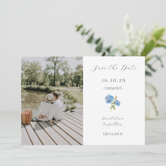 Chic White Couple Foto Floral Hydrangea Save The Date (Stehend Vorderseite)