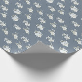 Chic White Floral Pattern Dusty Blue Geschenkpapier (Ecke)