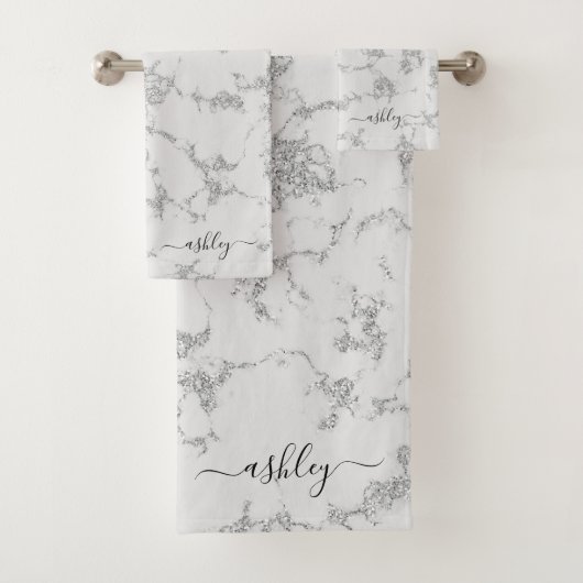 Chic White Gray Silver Marble Glitzer Script Name Badhandtuch Set (Insitu)