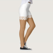 Chic White Lace Imitate Shorts Leggings (Rechts)