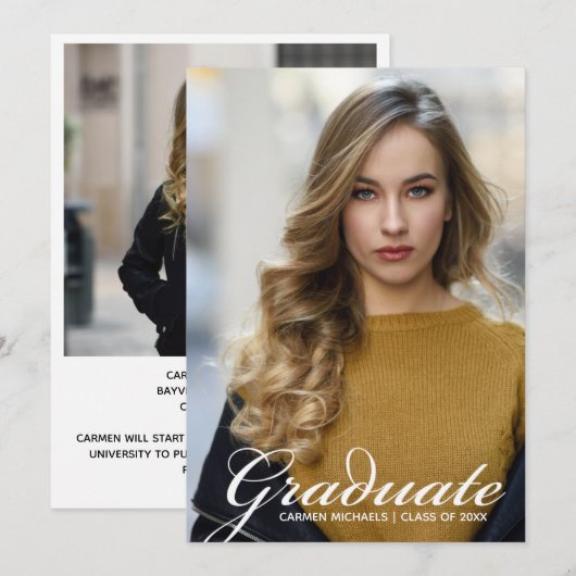 Chic White Script Overlay Graduate Foto Ankündigung (Vorne/Hinten)