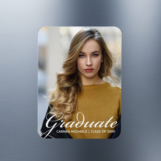 Chic White Script Overlay Modernes Graduate Foto Magnet