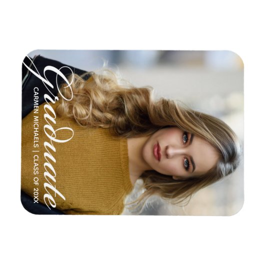 Chic White Script Overlay Modernes Graduate Foto Magnet (Horizontal)