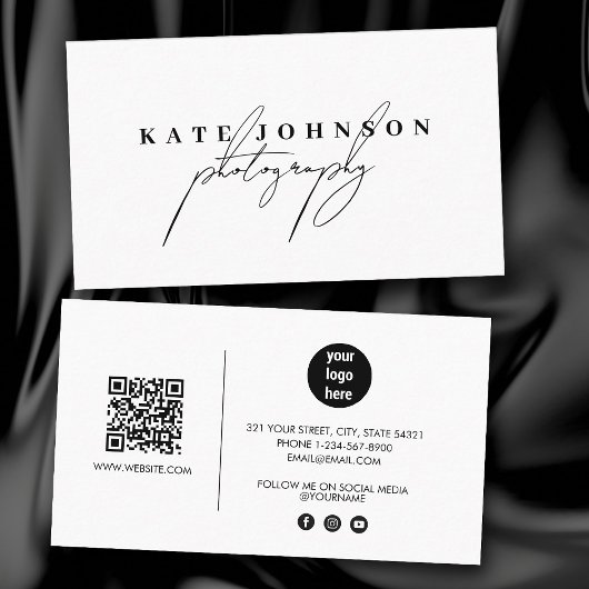 Chic White Signature Script QR Code Social Media Visitenkarte