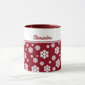Chic White Snowflakes Nordic Pattern auf Dunkelrot Tasse (Zentrum)