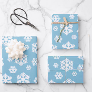 Chic White Snowflakes Nordic Pattern on Ice Blue Geschenkpapier Set