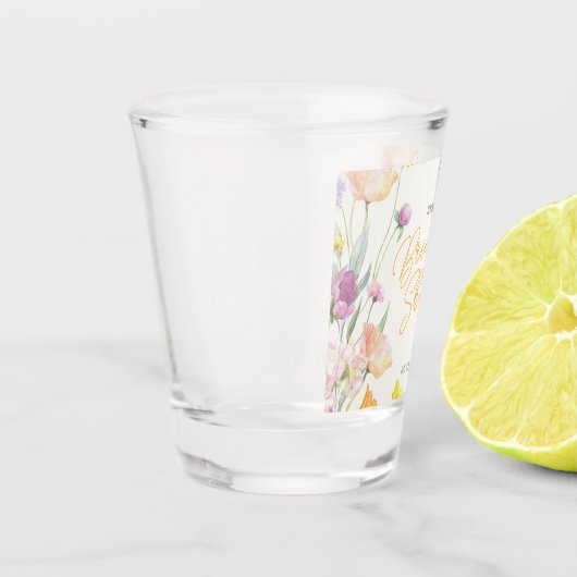Chic Wildblume Script-Brautparty Schnapsglas (Links)