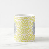 Chic Yellow Art Deco Scallops Grau Monogramm Name Kaffeetasse (Mittel)