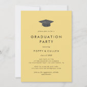 Chic Yellow Grad Cap Foto Double Graduation Party Einladung (Vorderseite)