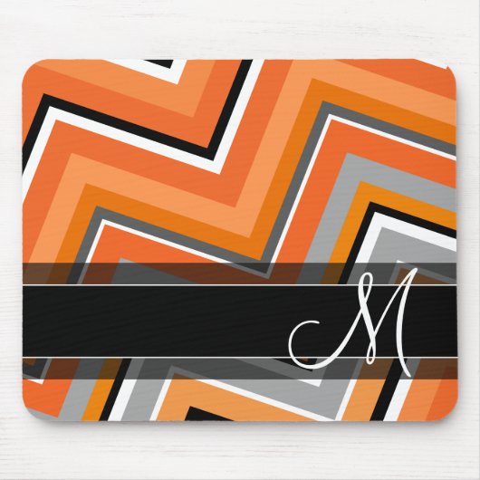 Chic Zickzack Pattern Black Gray Orange Monogram Mousepad (Vorne)