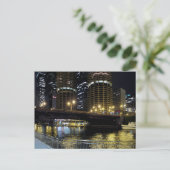 Chicago by Night - Am Fluss Postkarte (Stehend Vorderseite)