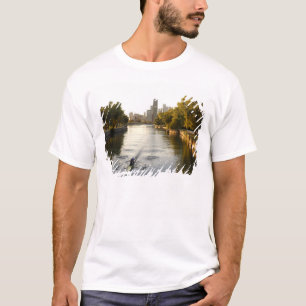 Chicago, Illinois, Ruderer im Lincoln Park Lagoon T-Shirt