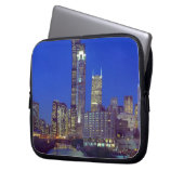 Chicago, Illinois, Skyline nachts mit Chicago Laptopschutzhülle (Vorderseite Links)