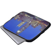 Chicago, Illinois, Skyline nachts mit Chicago Laptopschutzhülle (Vorne Knopf)