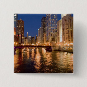 Chicago, Illinois, Skyline und Chicago River um 2 Button