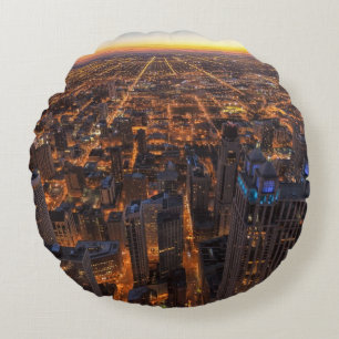 Chicago im Stadtzentrum gelegen am Sonnenuntergang Rundes Kissen