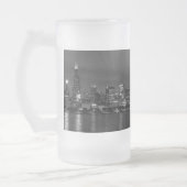 Chicago Night Cityscape Grayscale Mattierte Tasse (Links)