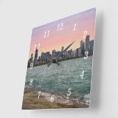 Chicago Skyline Painterly Wall Clock Quadratische Wanduhr (Winkel)