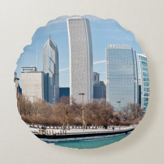 Chicago-Skyline über gefrorenem Michigansee Rundes Kissen