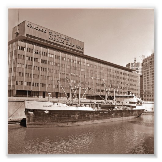 Chicago Sun Times Bldg Great Lakes Ship 1967 Fotodruck (Vorne)