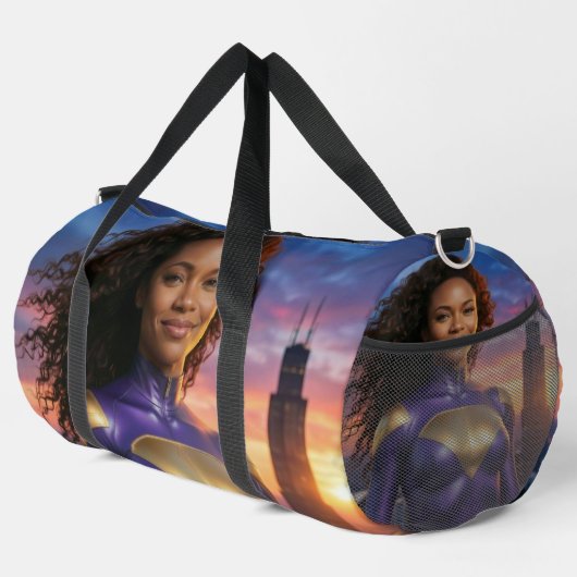 CHICAGO - SUPERHERO DUFFLE BAG (Rechte Ecke)