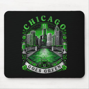 Chicago wird grün am St. Patricks Day  Mousepad