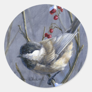 Chickadee & Berries Winterschnee Runder Aufkleber