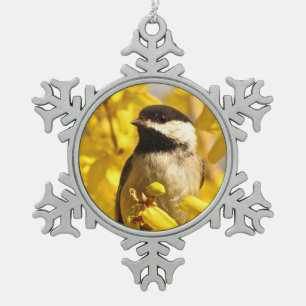 Chickadee Bird in Gelben Blumen Ornament