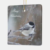 Chickadee im Winterschnee - Songbird Keramikornament (Links)