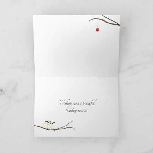 Chickadee in Zweigstellen mit Blick auf die Red Or Karte (Innenseite)