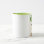 Chickadee mit der glücklichen Klee-Kaffee-Tasse Tasse (Zentrum)