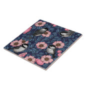 Chickadees in the wild rose in pink and blue fliese (Seite)