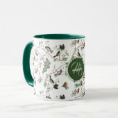 Chickadevögel Berries & Pinecones Mit Monogramm Tasse (Vorderseite Links)