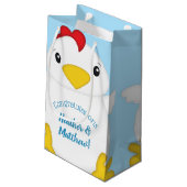 Chicken Baby Shower Blue Boy Kleine Geschenktüte (Rückseite Schrägansicht)