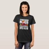 Chicken Nugs And Grandma Hugs Chicken Nugget T-Shirt (Vorne ganz)