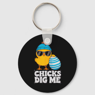 Chicks Dig Me Funny Happy Ostersonntag Outfit Wom Schlüsselanhänger