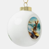 Chihuahua Beach Surfmalerei Keramik Kugel-Ornament (Links)