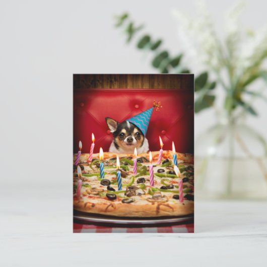 Chihuahua Birthday Pizza Pie Einladungspostkarte (Stehend Vorderseite)