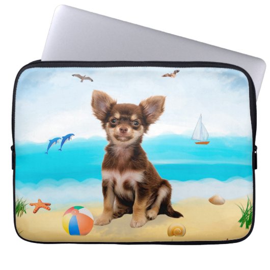 Chihuahua Dog am Strand Laptopschutzhülle (Vorderseite)