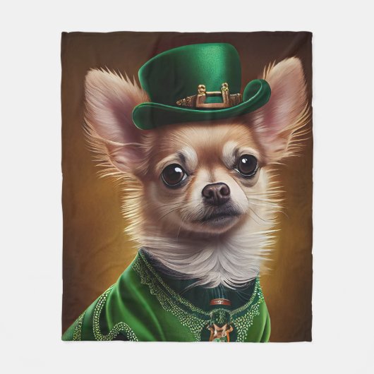 Chihuahua Dog in St. Patrick's Day Dress Fleecedecke (Vorderseite)
