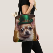 Chihuahua Dog in St. Patrick's Day Dress Tasche (Von Nahem)