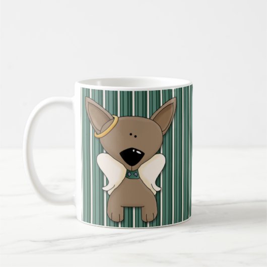 Chihuahua-Engel verfolgt Kaffeetasse (Links)