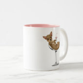 Chihuahua in Cocktailglas Zweifarbige Tasse (VorderseiteRechts)