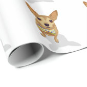 Chihuahua in einem Bowtie auf weißem Hintergrund Geschenkpapier (Rolleneckpunkt)