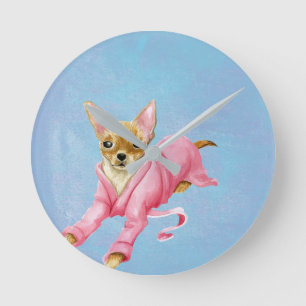 Chihuahua in einer Bademantel-HundeWanduhr Runde Wanduhr
